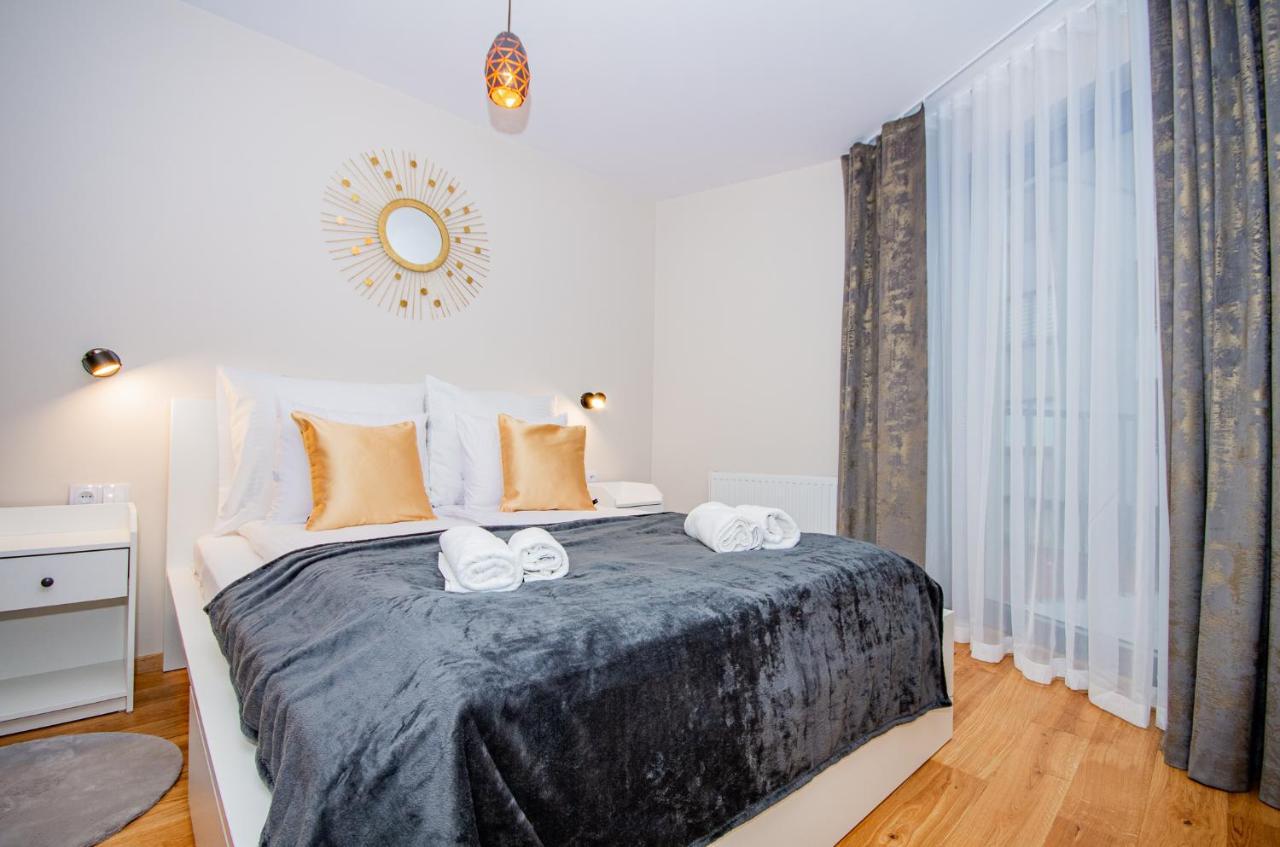 Inpoint Spacious Apartments Near Main Square & Kazimierz District Cracovia Exterior foto
